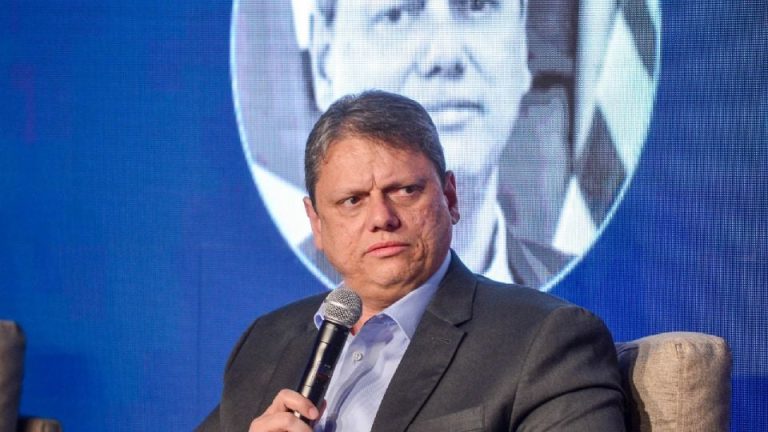 Privatização da Sabesp: Governo Tarcísio deu 5 vezes mais emendas a deputados