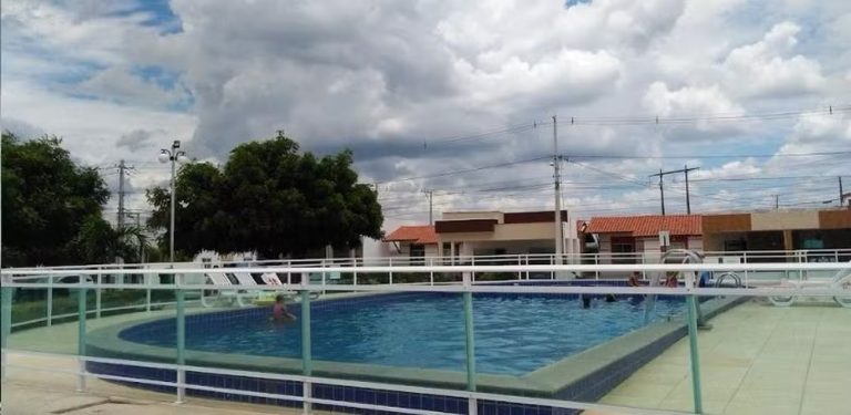 Criança de dois anos morre por afogamento em piscina de condomínio em Paulo Afonso