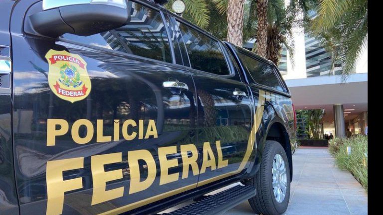 Operação Lesa Pátria: Polícia Federal realiza busca e apreensão na residência do deputado Carlos Jordy