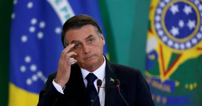 Investigação sobre milhões em conta de Bolsonaro ganha novo capítulo