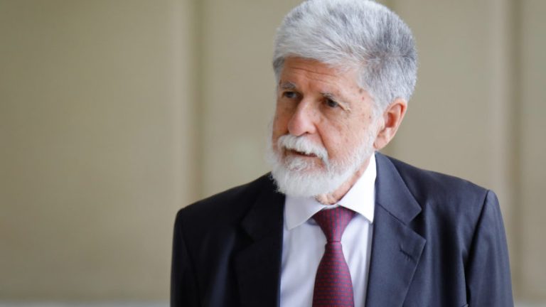 Celso Amorim descarta desculpas de Lula a Israel sobre comentários de Gaza