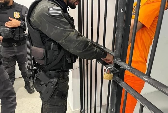 Líder do tráfico é transferido