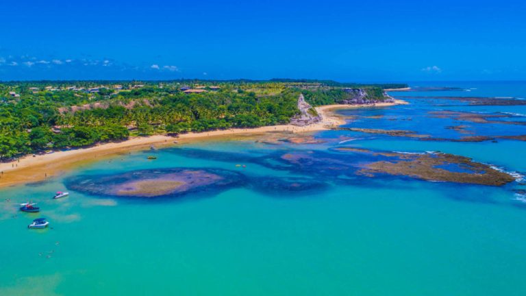 Praia do Espelho em Trancoso: Top 10 das melhores praias na América do Sul