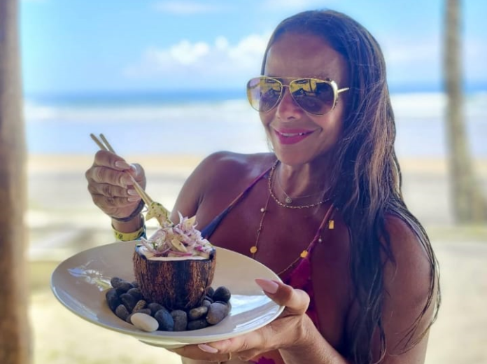 Viviane Araújo em Itacaré