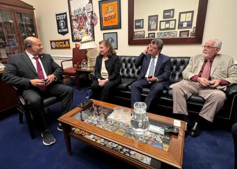 Deputado baiano representa o Brasil nos EUA.