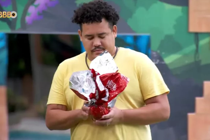 Buda estranha ausencia da foto da esposa na ação de páscoa