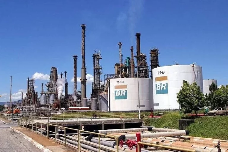 Petrobras inicia processo de retomada do controle