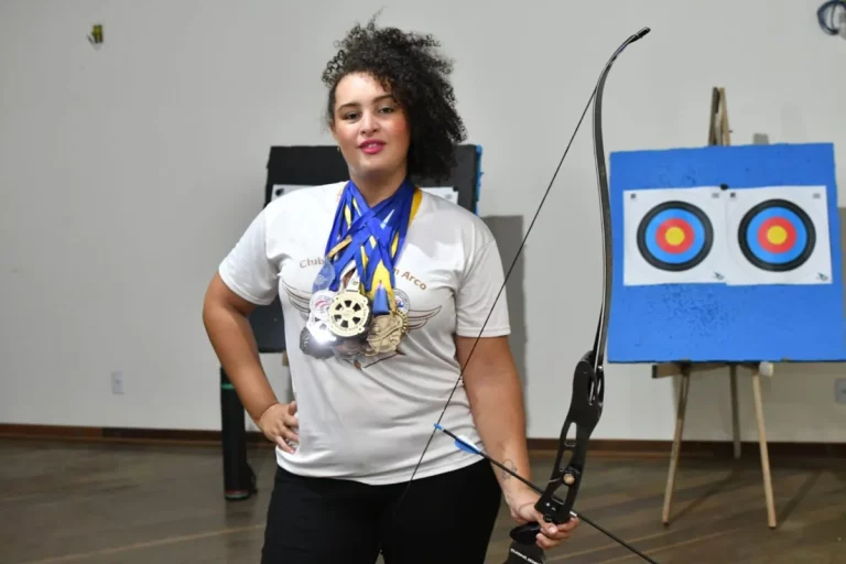 Atleta baiana no tiro com arco