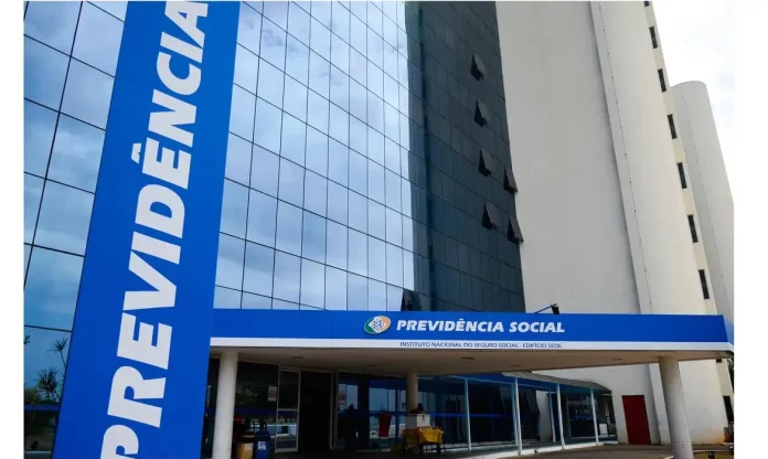 STF derruba medida de revisão da vida toda