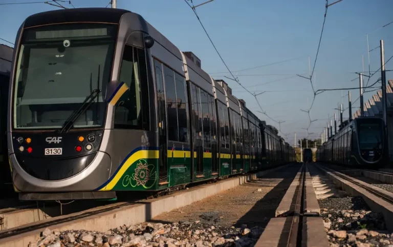 Governo da Bahia avança com licitação para supervisão das obras do VLT em Salvador