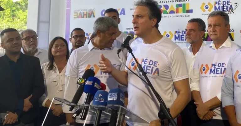 Camilo Santana busca apoio para Novo Ensino Médio e lança Pé-de-Meia na Bahia