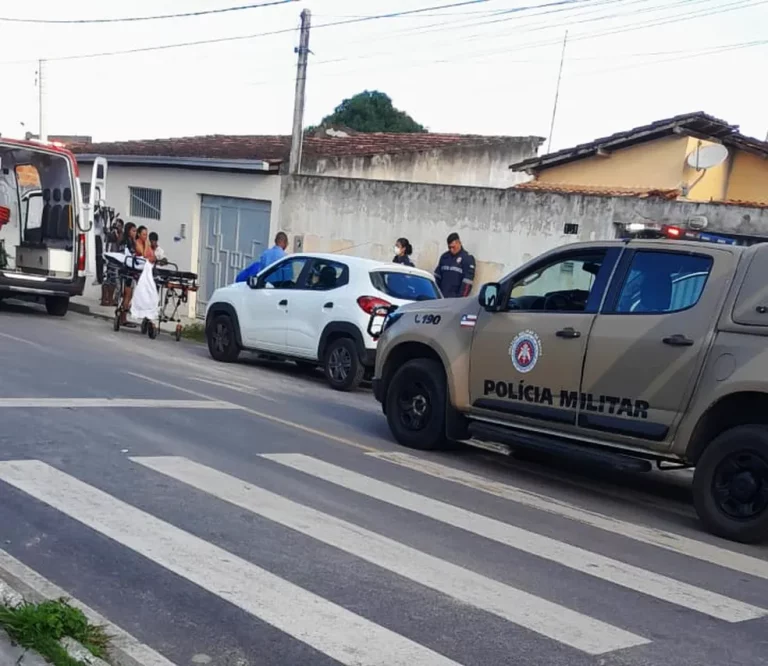 Pai é autuado por homicídio culposo após filha ser esquecida em carro em Alagoinhas