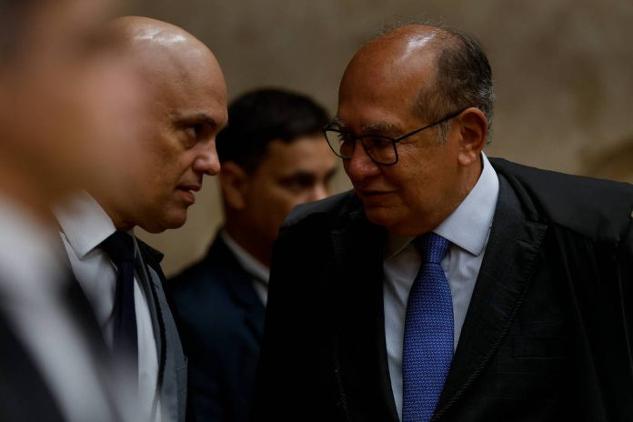 Alexandre de Moraes e Gilmar Mendes