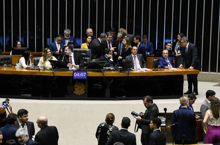 Contingenciamento de R$ 41 bilhões será necessário no Orçamento de 2024