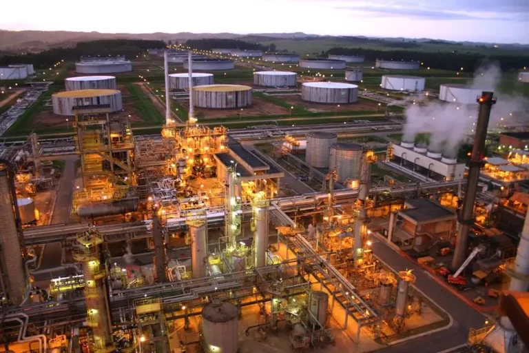 Andrade Gutierrez e Novonor na frente para obra da Refinaria Abreu e Lima