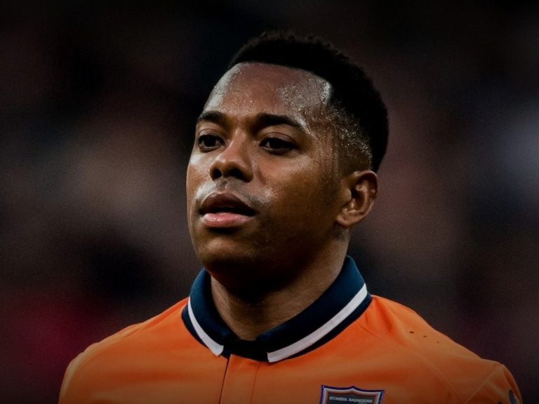 Robinho busca Habeas Corpus no STF para evitar prisão após decisão do STJ