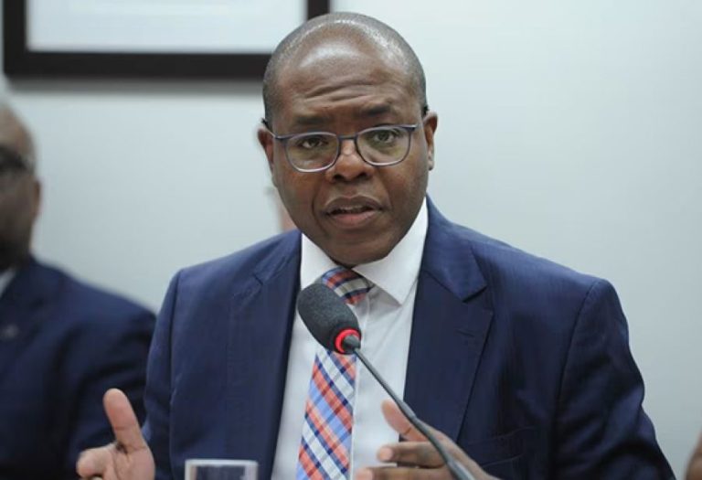 Silvio Almeida critica ditadura militar antes de veto de Lula sobre aniversário do Golpe