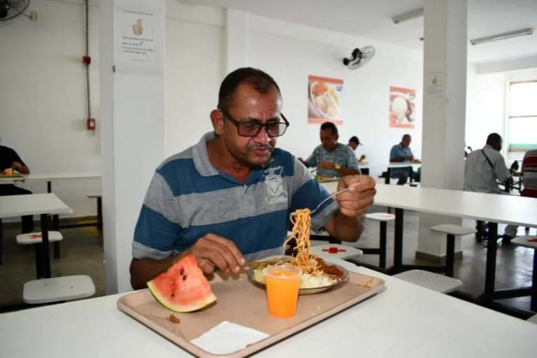 Alagoinhas amplia acesso à alimentação com restaurante popular por R$ 2