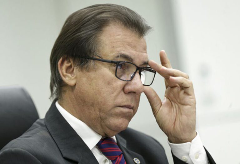 Governo Lula revê estratégia sobre PL dos motoristas de aplicativos