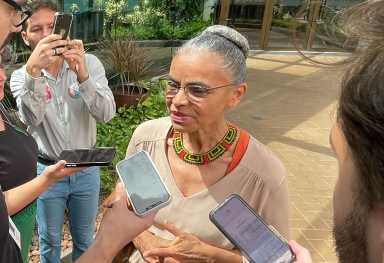 Marina Silva destaca avanços ambientais na Gestão de Lula durante Plenária em Salvador