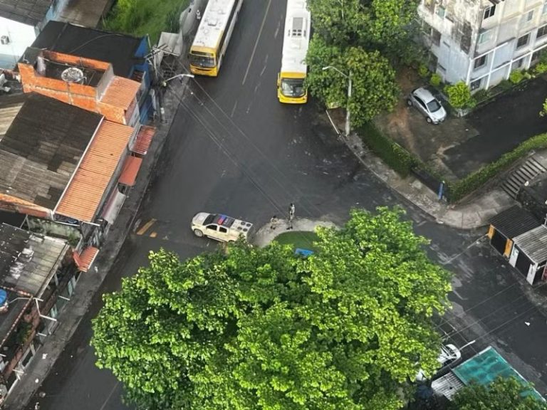 Cabeça humana encontrada em lata de tinta no bairro Mirantes de Periperi, Salvador