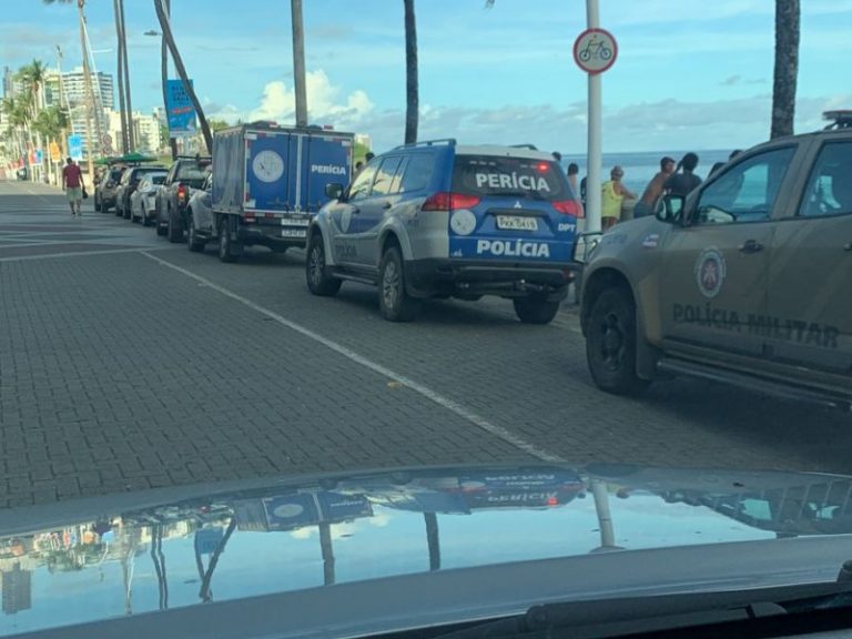 Homem encontrado morto na praia da Barra em Salvador