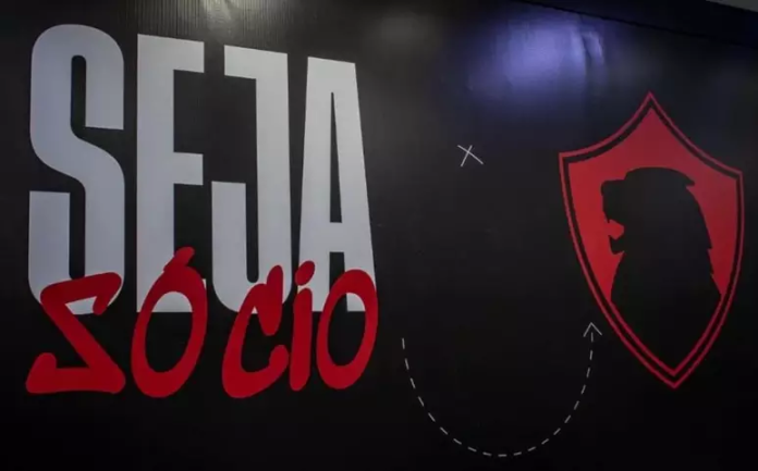 Queda do número de associados Vitórias