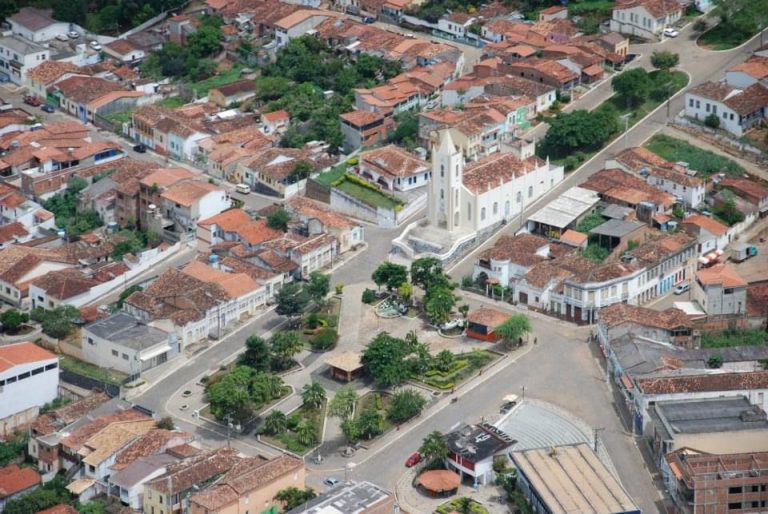 Escândalo em Mundo Novo: empresário e ex-secretário sob investigação por desvios no Fundeb