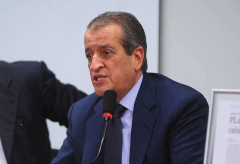 Tarcísio de Freitas planeja filiação ao PL a pedido de Bolsonaro, segundo Valdemar Costa Neto