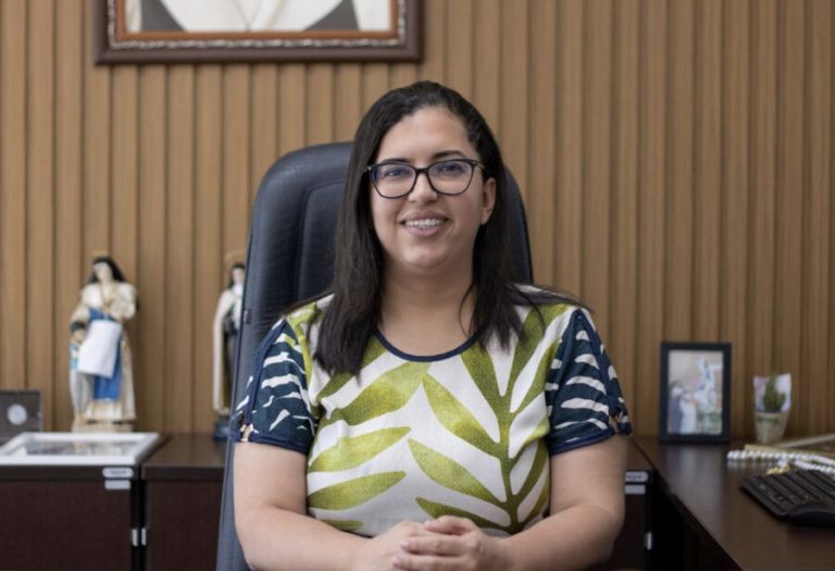 Bruno Reis anuncia pré-candidatura à reeleição com Ana Paula confirmada como vice