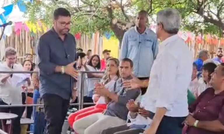 Deputado de oposição elogia governo de Jerônimo Rodrigues em evento na Bahia