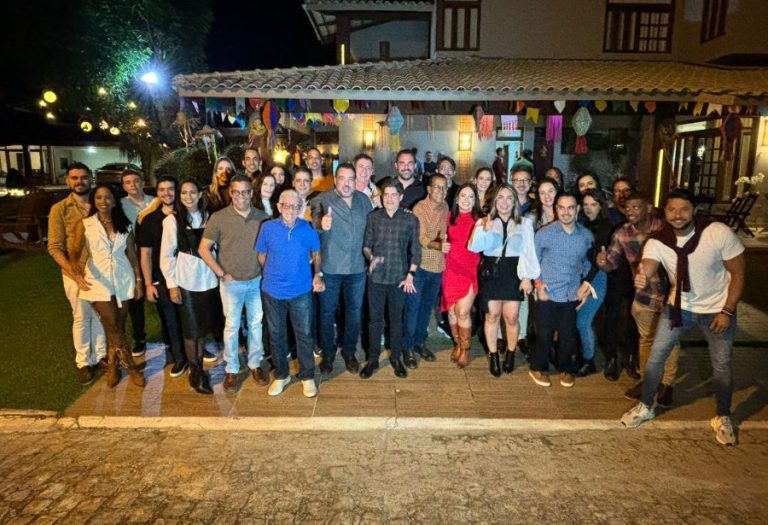 ACM Neto reforça apoio à reeleição de prefeitos aliados no Recôncavo baiano durante São João