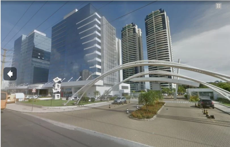 Gravidez revelada resulta em violência e mulher se joga de prédio de luxo em Salvador