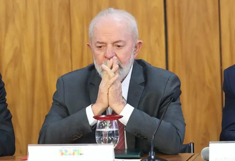 Lula pede a mulher para “parar de ter filho” durante evento do Minha Casa Minha Vida