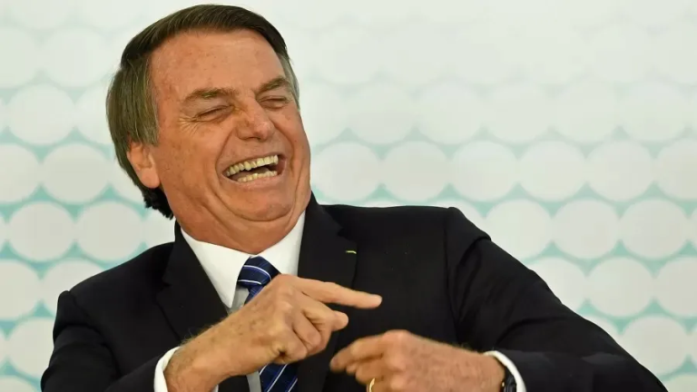 Bolsonaro responde a comparação com Maduro: “Is my friend”