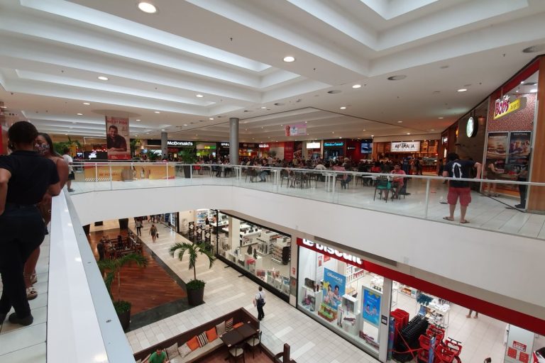 Homem preso por furto em joalheria de Shopping em Salvador é solto