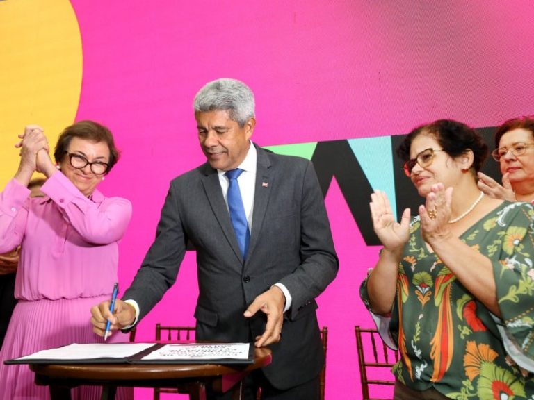 Neusa Cadore assume Secretaria de Políticas para as Mulheres da Bahia