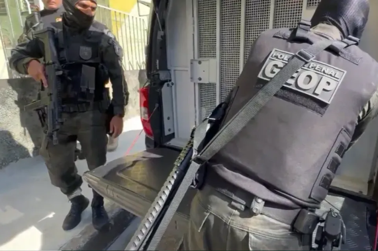 Policiais penais são presos em Salvador por corrupção; “Ninguém está acima da lei”, diz Seap