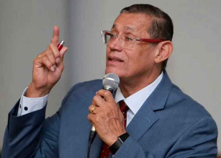 Roberto Badaró confirmado no Bahia Meeting Saúde para discutir panorama da saúde