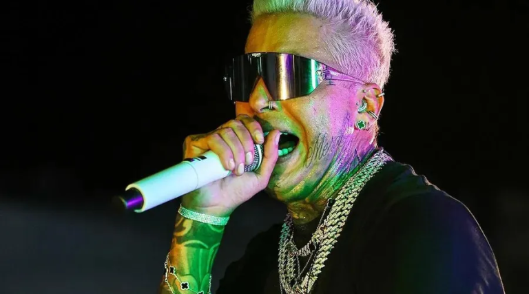 Justiça Eleitoral mantém multa de R$ 1,5 milhão a Kannário e candidatos por showmício em Brumado