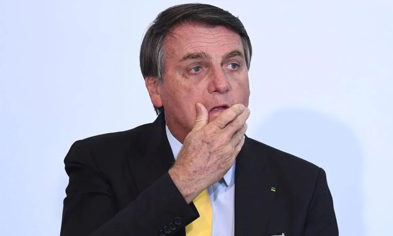 Bolsonaro nega ter pedido apoio do ex-diretor da PRF nas eleições de 2022, diz em depoimento à CGU