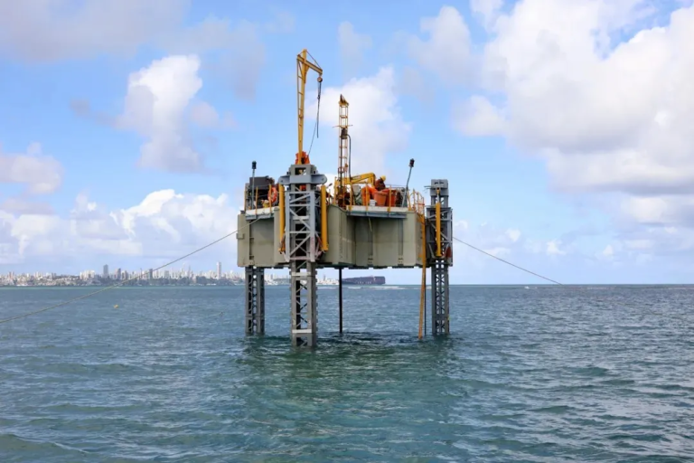 Mergulhador desaparece durante trabalho na ponte Salvador-Itaparica
