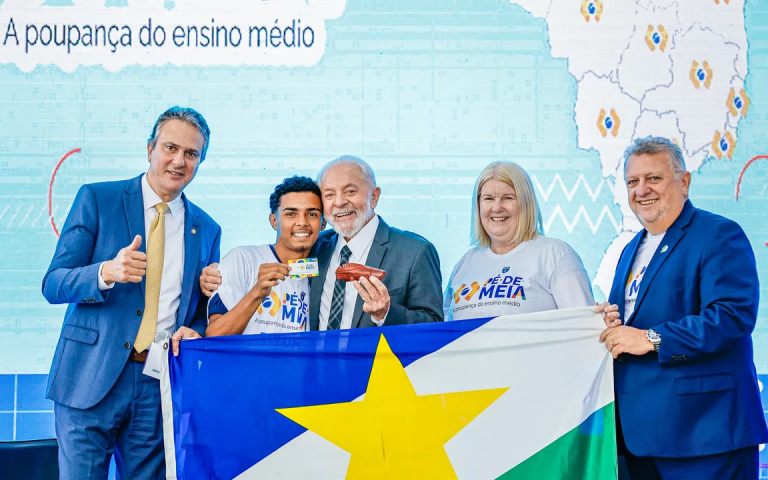 AGU desafia decisão do TCU e busca desbloquear verbas do Pé-de-Meia