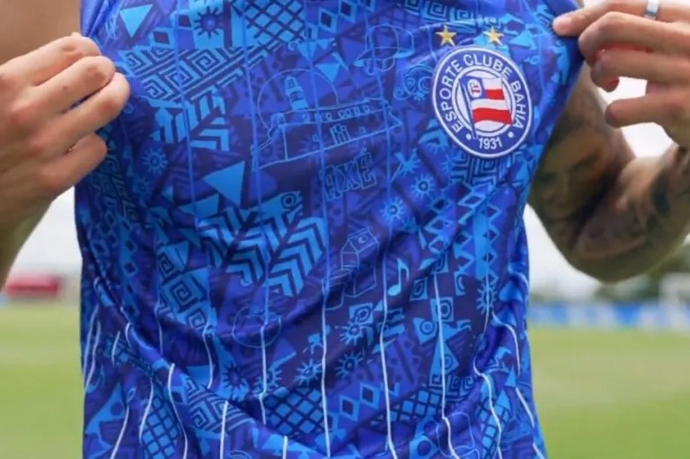 Esporte Clube Bahia celebra 40 anos de Axé com camisa especial de Carnaval
