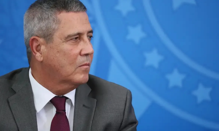 Braga Netto insiste em mais prazo para defesa em caso de denúncia de golpe no STF