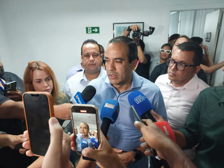 Bruno Reis rebate críticas sobre contrato de R$ 30,9 milhões com empresa de primo de ACM Neto