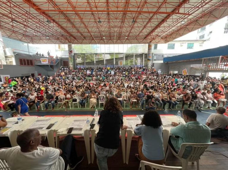 STF mantém decisão que obriga fim da greve dos professores de Salvador e retorno imediato às aulas
