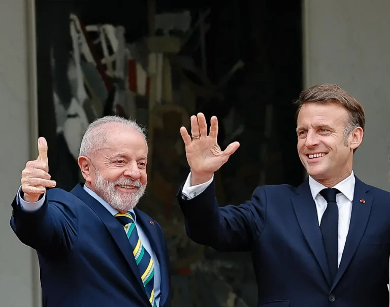 Lula inicia visita de Estado à França com pauta sobre UE-Mercosul, Ucrânia e Gaza