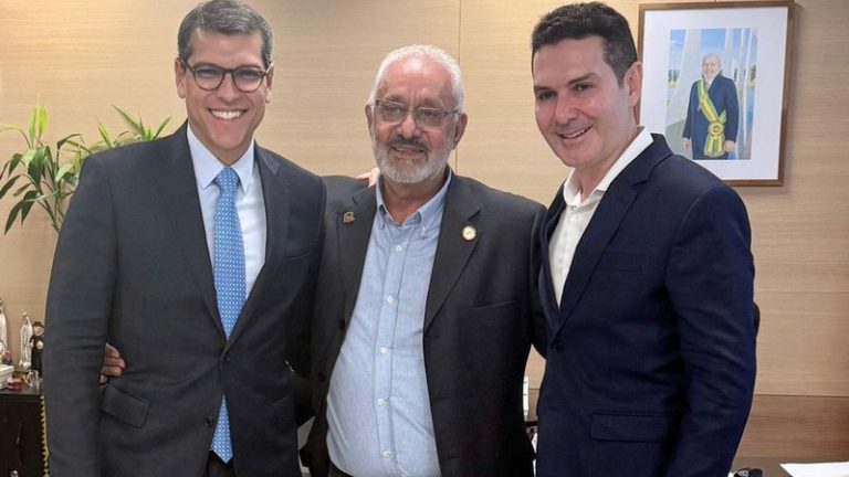 Bahia recebe novos investimentos em água e rodovias com apoio do novo PAC