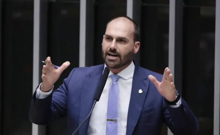 Pressão por cassação de Eduardo Bolsonaro cresce após ameaças e atuação nos EUA